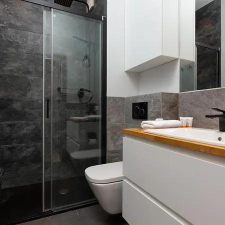 Apartment Business Center Wola By Renters Warsaw
