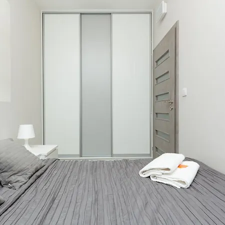Apartment Business Center Wola By Renters *