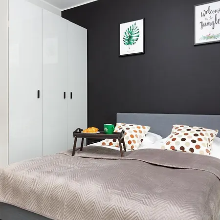 Apartment Business Center Wola By Renters Warsaw