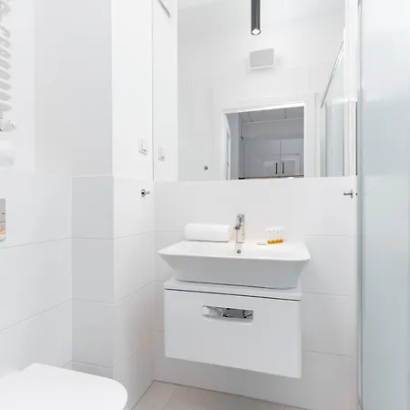 Wola Business Center By Renters * Varsó